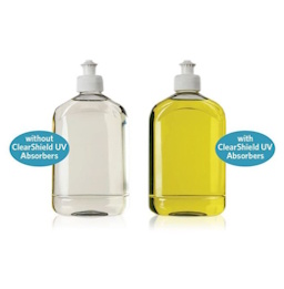 person closing a plastic container of sliced peppers