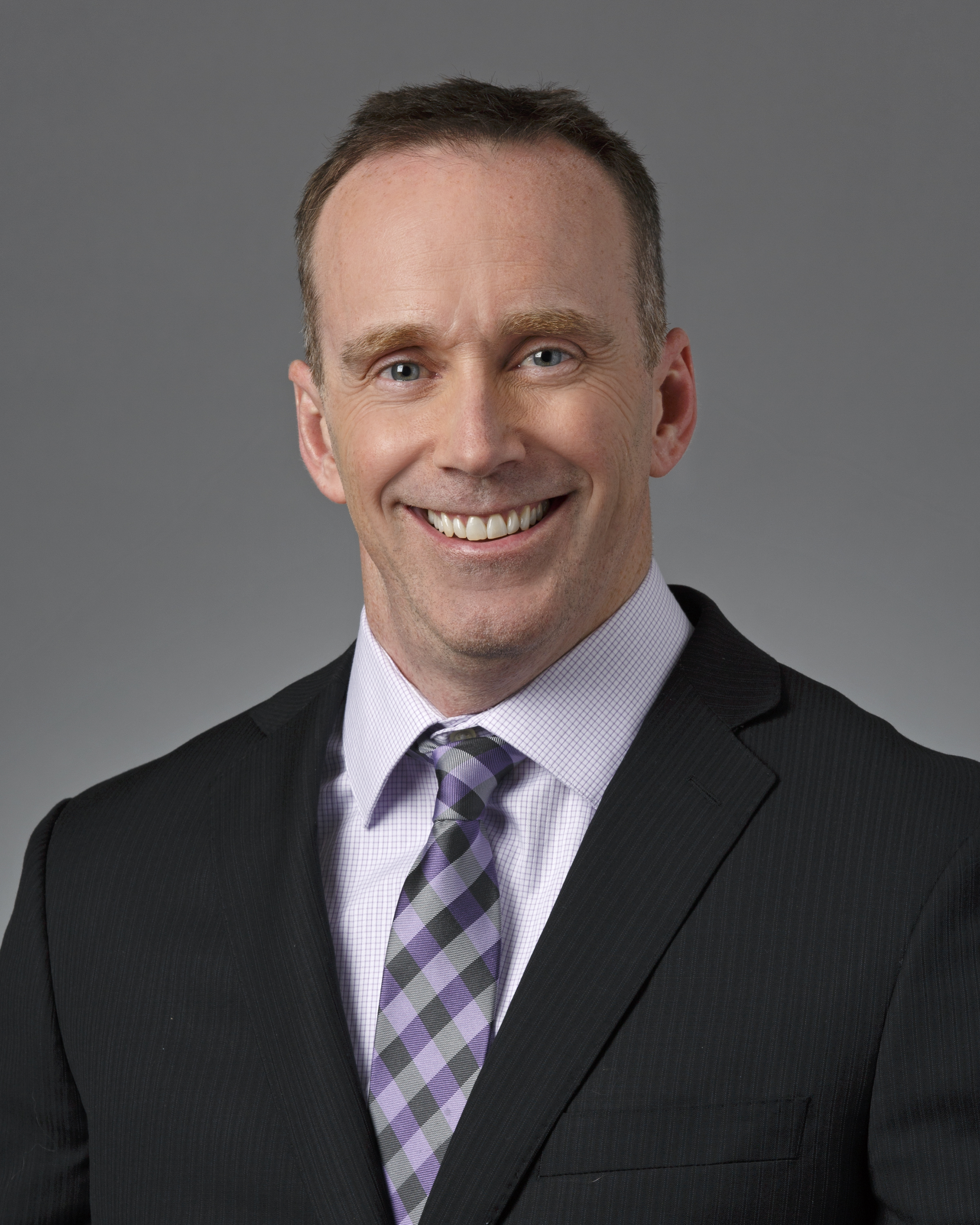 headshot of Greg Courtney 